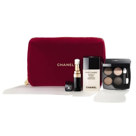 chanel goodies|Chanel beauty gifts.